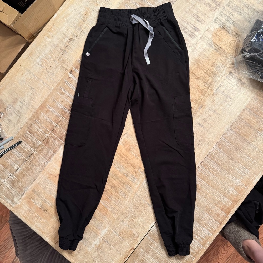 Women's Black 21-Pocket - Petite Slim Jogger Scrub Pants - XXS - Petite / Black